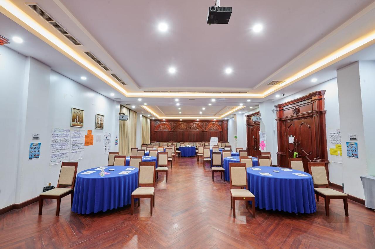 Lbn Asian Hotel Kampong Cham Exterior photo